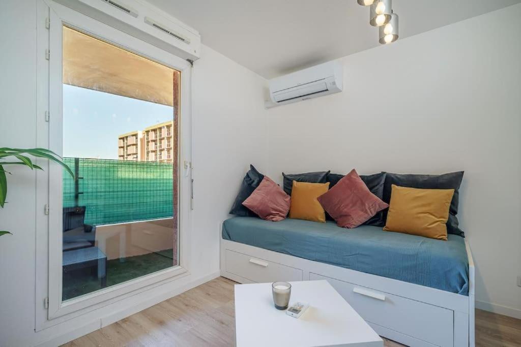 Appartement Climatise Avec Terrasse Tout Equipe A 5Min De La Gare St Charles Marsilya Dış mekan fotoğraf