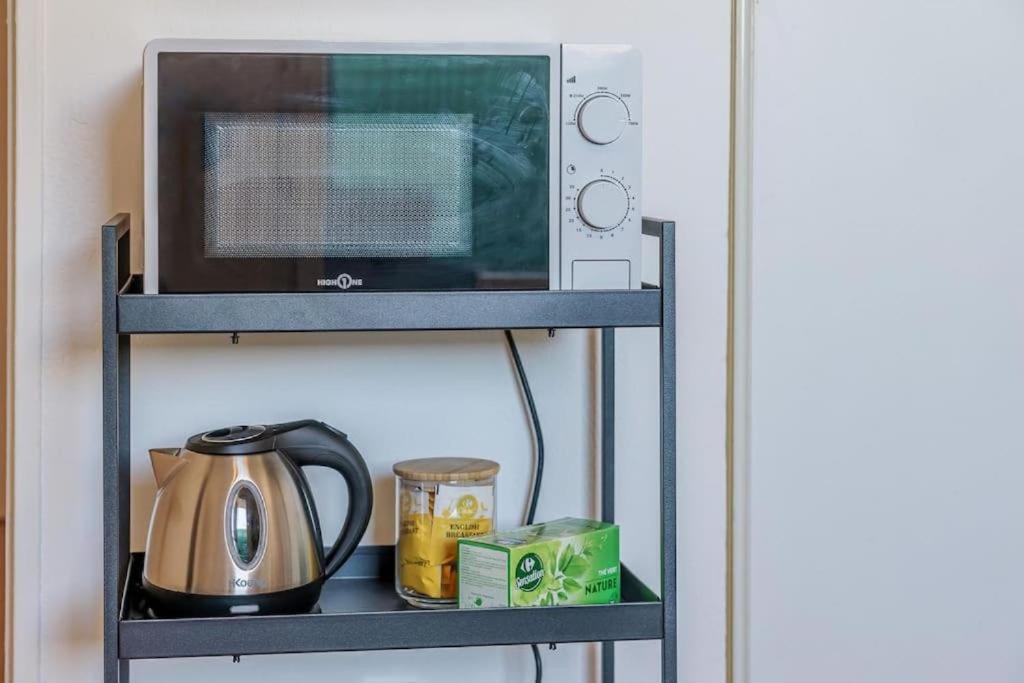 Appartement Climatise Avec Terrasse Tout Equipe A 5Min De La Gare St Charles Marsilya Dış mekan fotoğraf